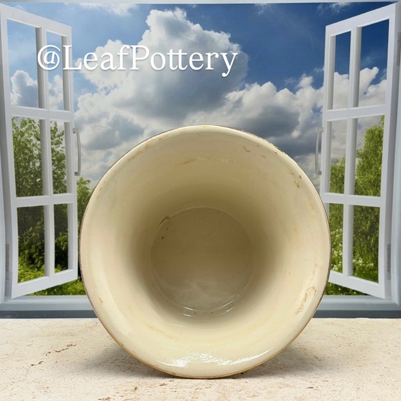 Vintage Footed Floral Cachepot - Gilded Lion Paw Feet Porcelain Planter - Picture 7 of 13